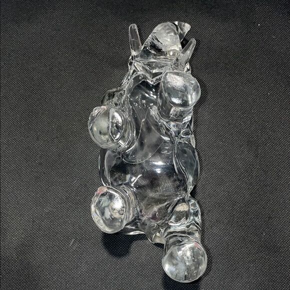 Elegant Glass Elephant Figurine - Picture 7 of 9